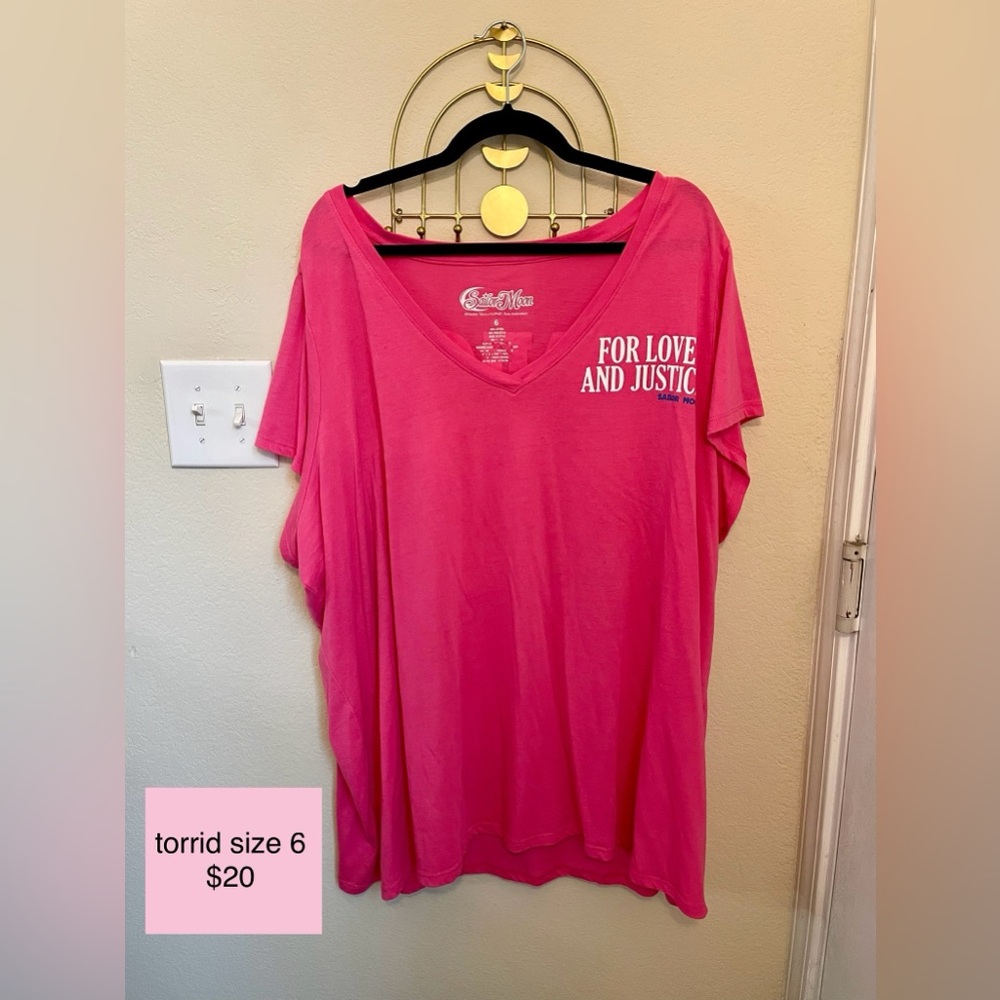 6x Torrid Sailor Moon Tee